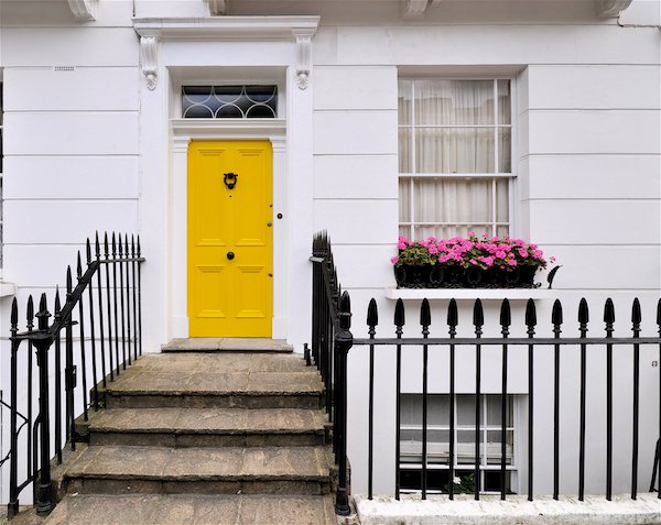 The,Raised,Ground,Floor,Entrance,Facade,Of,An,Eighteenth,Century